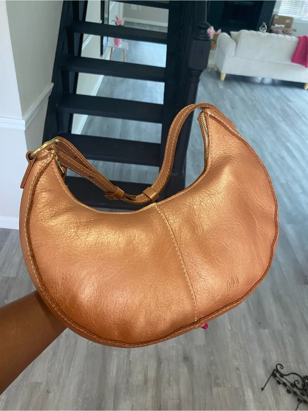 EUC Portland Leather Nora Shoulder Bag Hava